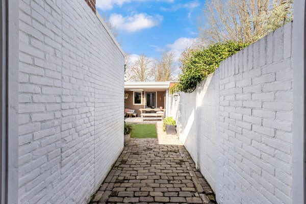 Foto - Te koop: Karakteristieke tussenwoning met garage in Tilburg!